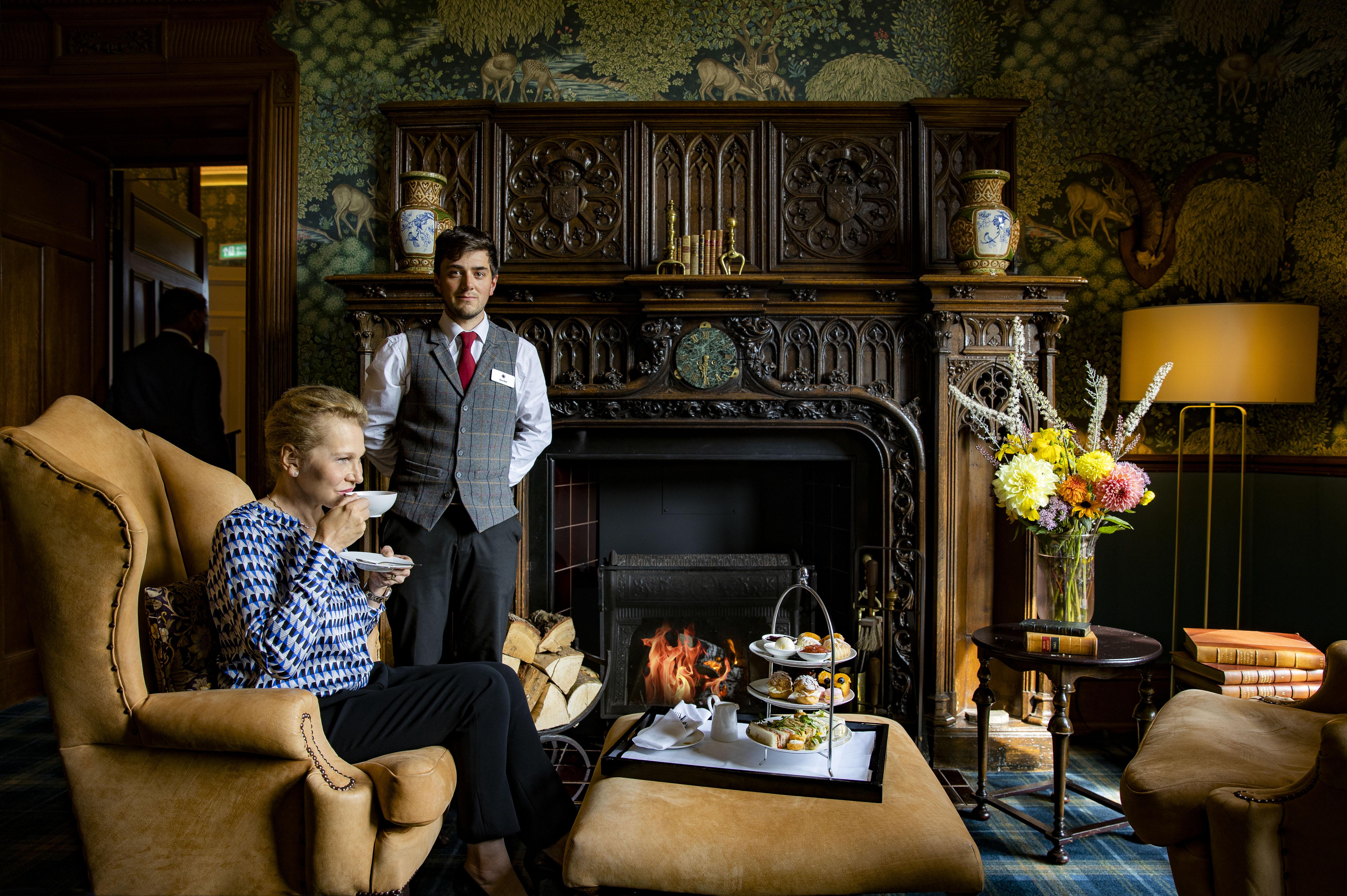 Schloss Roxburghe, Part Of Destination By Hyatt Bagian luar foto The fireplace in the Drawing Room