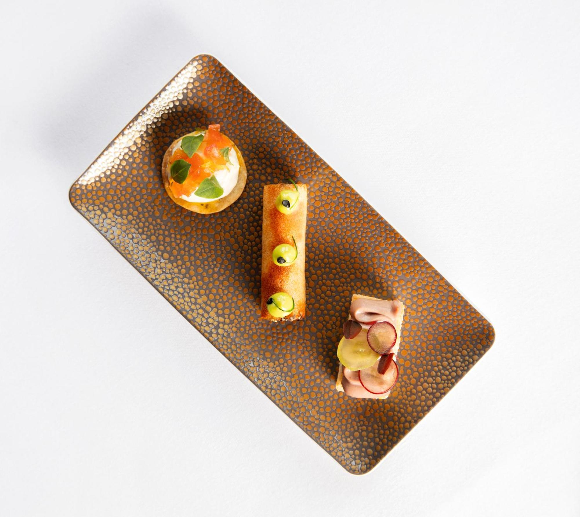 Schloss Roxburghe, Part Of Destination By Hyatt Bagian luar foto Canapés