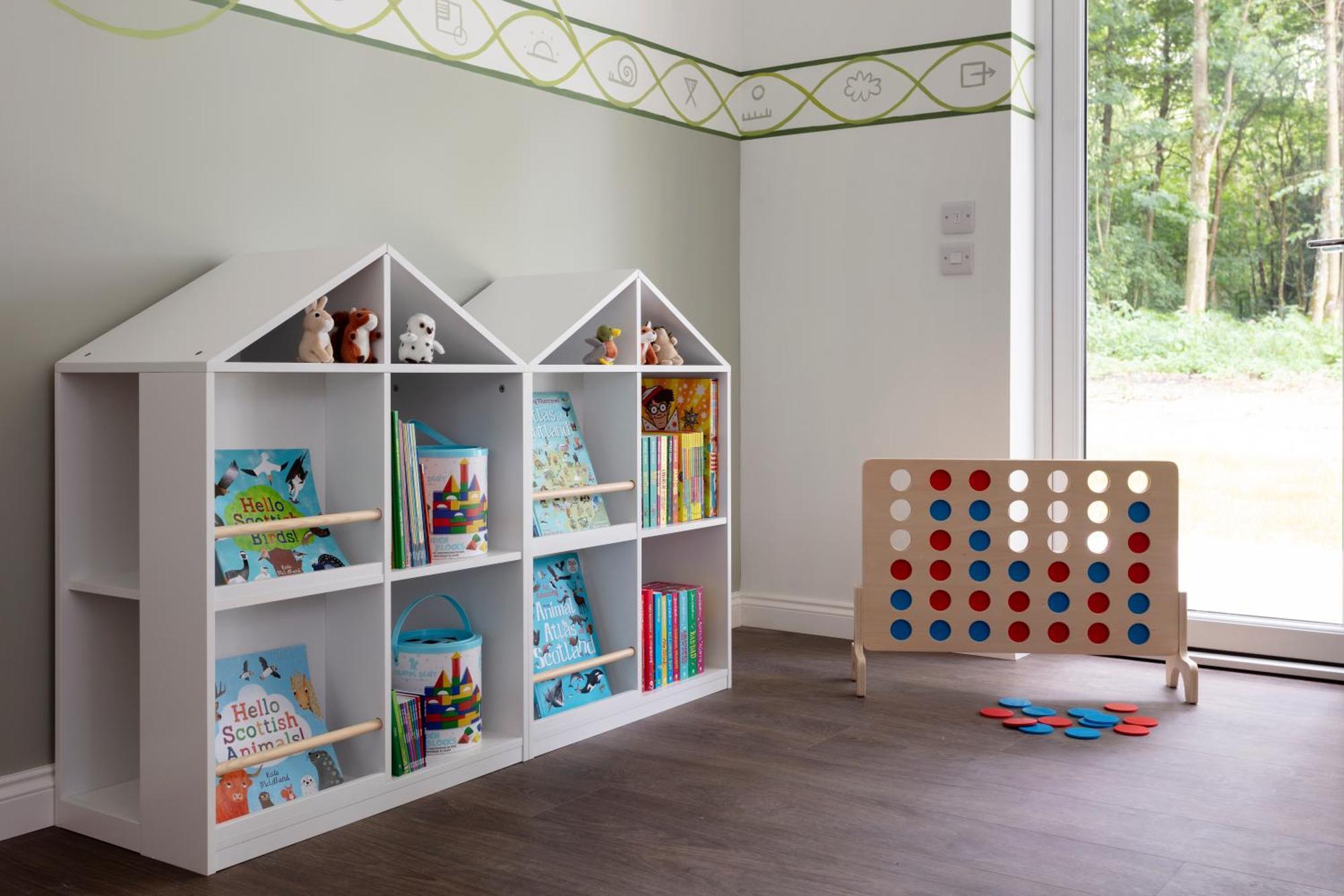 Schloss Roxburghe, Part Of Destination By Hyatt Bagian luar foto A children's bookcase