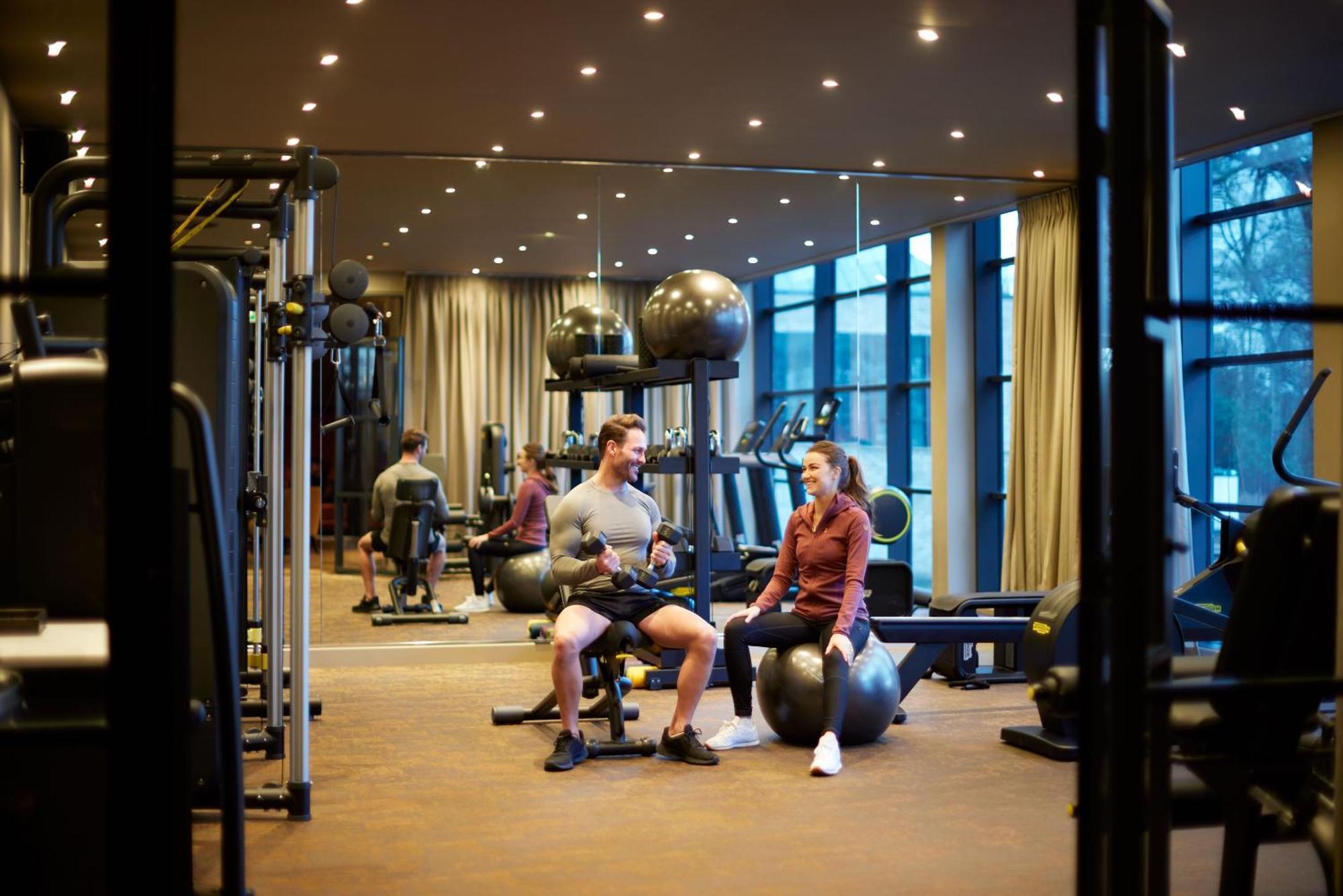 Schloss Roxburghe, Part Of Destination By Hyatt Bagian luar foto The gym at the hotel
